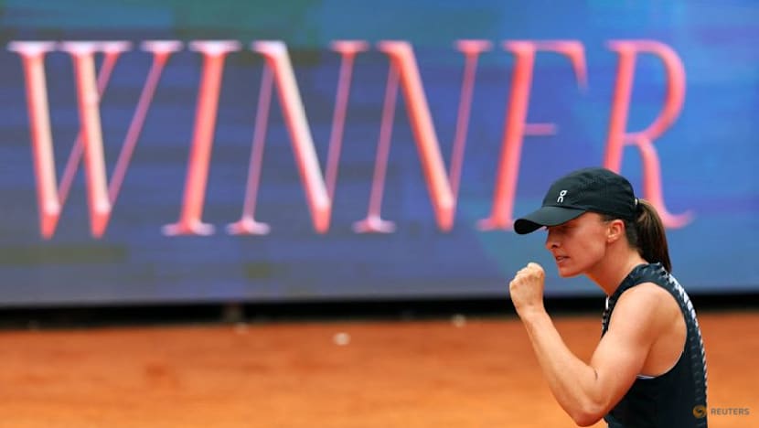 Swiatek sweeps past Pegula to set up Rome semi-final showdown with Svitolina