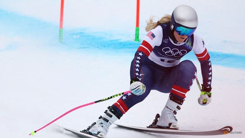 Vonn leaves Italian hospital, heading to Treviso airport, sources say