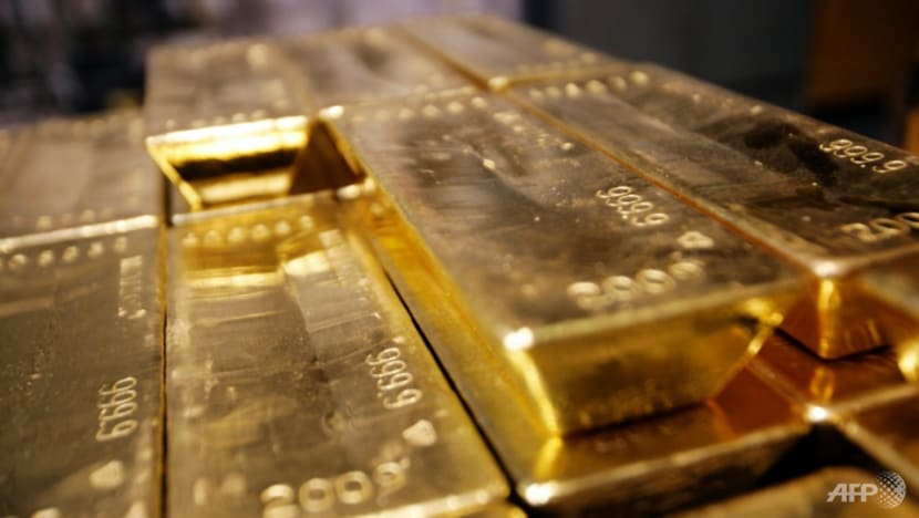 Commentary: Beijing stockpiles on gold to hedge against potential economic downturn Commentary: Beijing stockpiles on gold to hedge against potential economic downturn
