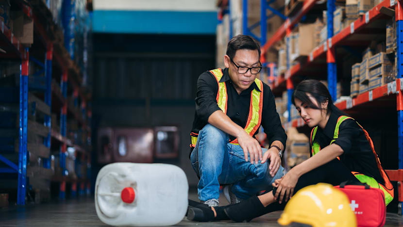 வேலையிடக் காயங்களைக் குறைத்துக் காட்டும் சம்பவங்கள் குறைவாகவே உள்ளன: அமைச்சர் டான் சீ லெங்