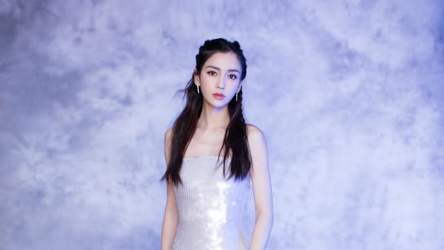 因观看BLACKPINK Lisa疯马秀遭软封杀　Angelababy微博、抖音全面解封