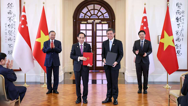 人民行动党与越南共产党 签署备忘录加强合作交流