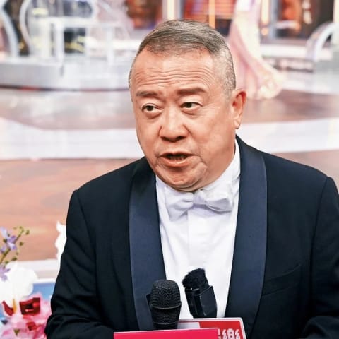 港星曾志伟警示：抢食风波致巨损！艺人生涯无保障