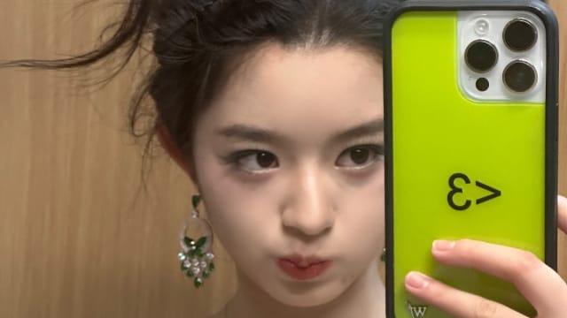 17岁女星戴珠宝耳环炫富遭官方调查，结果被打脸是山寨货！