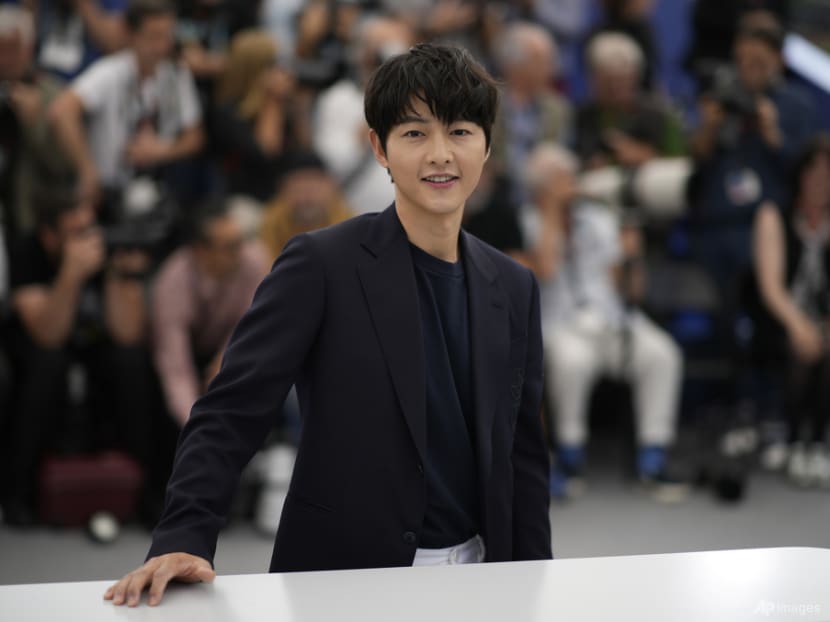 Song Joong-ki in talks to star in new drama by Run On writer