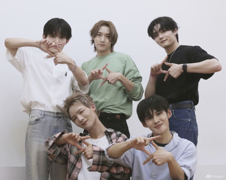 K-pop band 1Verse debuts with 2 North Korean defector members