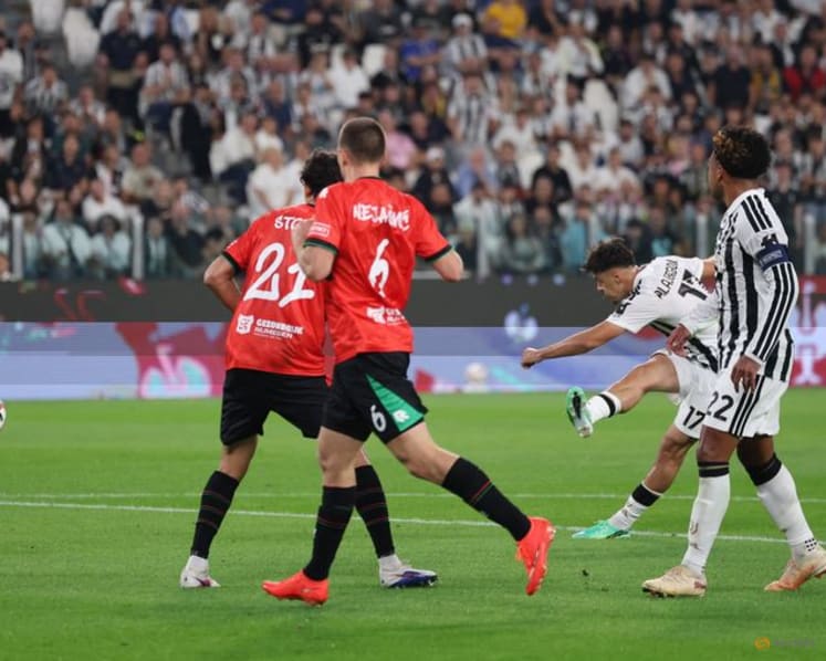 Juventus hammer Njimigen 5-0 as keeper suffers Europa League nightmare