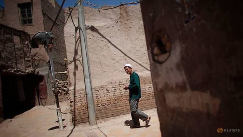 Penduduk Xinjiang adakan bantahan online terhadap sekatan COVID-19