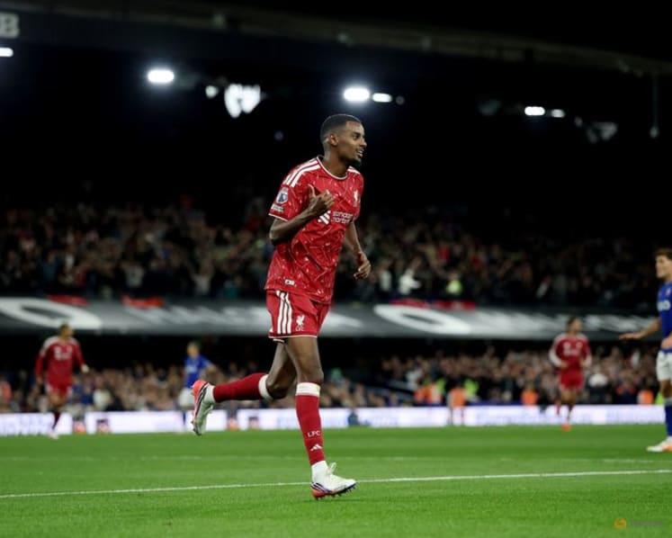 Early Isak double leads Liverpool to victory at Ipswich