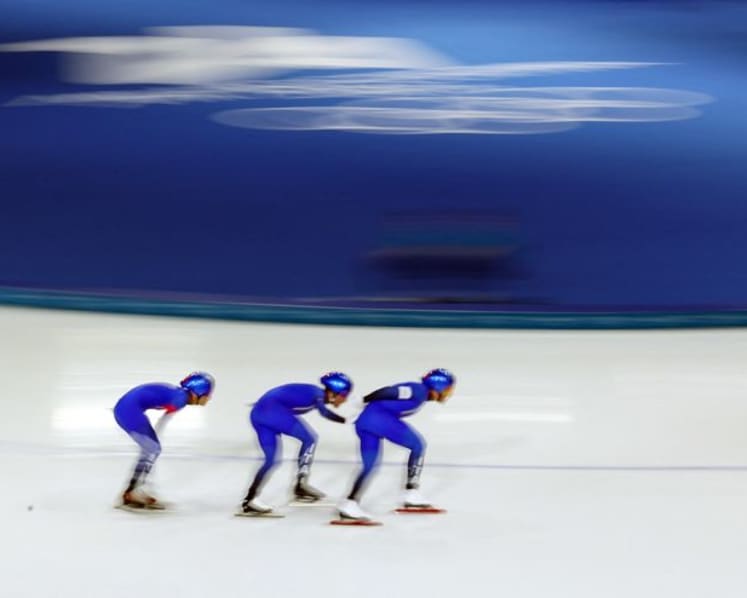 Speed skating-Giovannini delivers 'night-night' celebration after Italy stun US for team pursuit glory