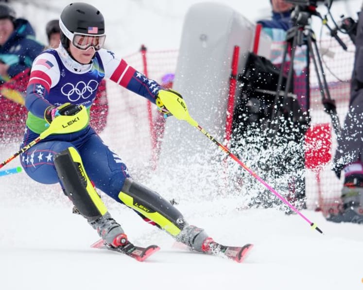 Alpine skiing-Two fourths make a third for US bronze medallists in women's team combined