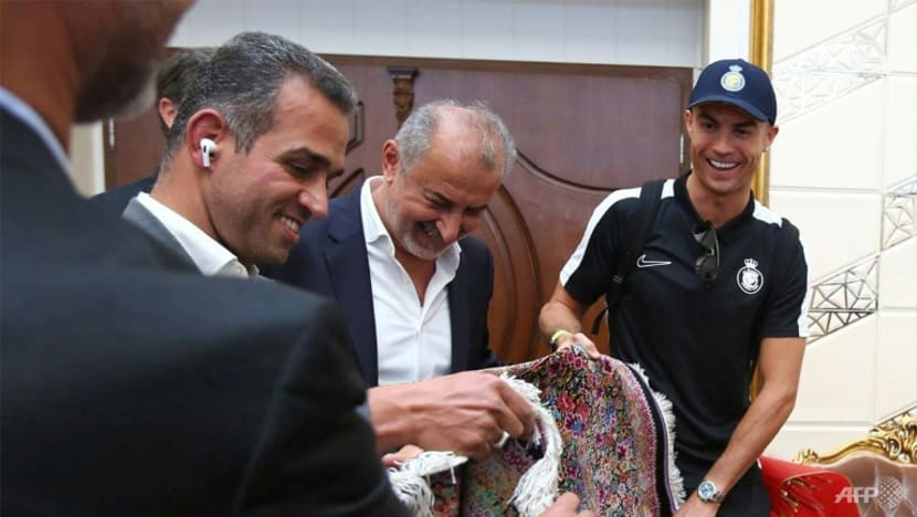 Iranians give Ronaldo rapturous welcome in Tehran Iranians give Ronaldo rapturous welcome in Tehran