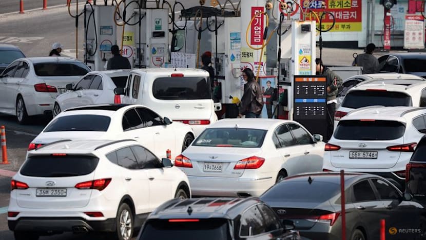 South Korea to tighten public-sector driving curbs as energy alert raised 