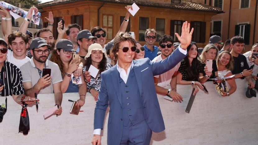 Tom Cruise diam-diam syuting duel lightsaber di film Star Wars terbaru