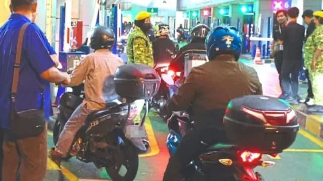 非法闯关 破坏系统 马国逮四名越堤族