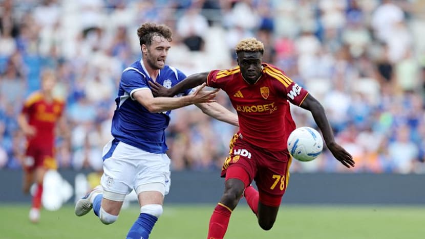 Hull City condemns racist abuse directed at new signing Robinio Vaz