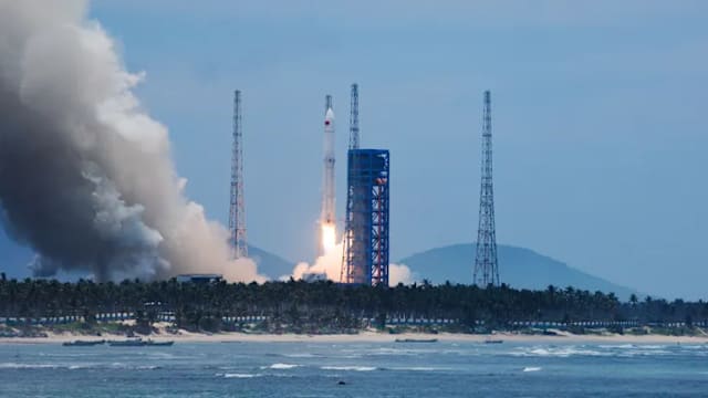 中国完成火箭一级回收测试 迈向重复使用新里程