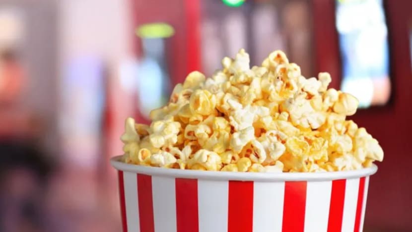 Makan bertih jagung jejas pengalaman tonton wayang?