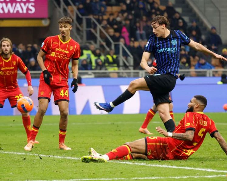Inter open gap at the top with laboured win over Lecce