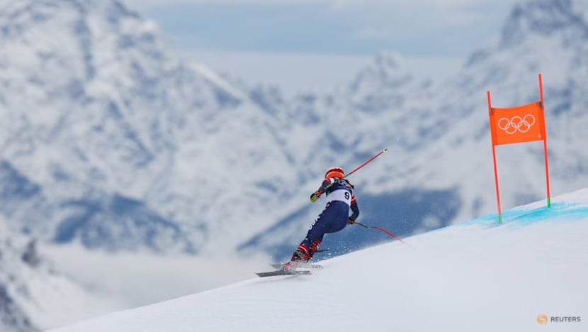 Alpine skiing-Johnson still wary after painful memories of Cortina