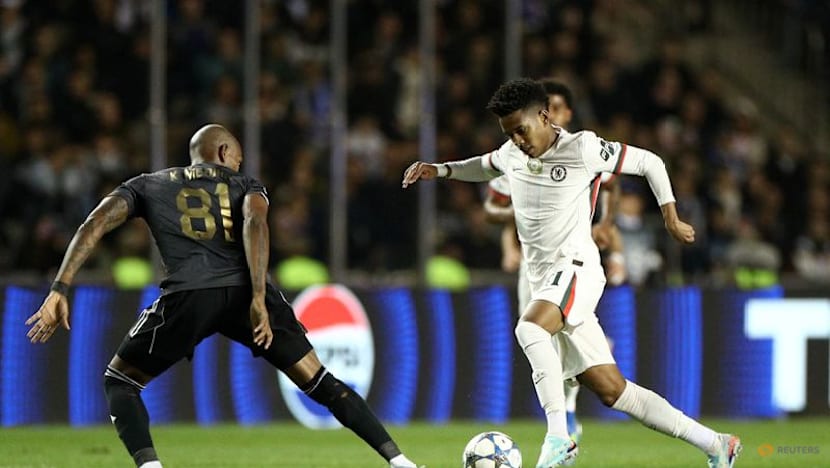 Garnacho earns Chelsea point in 2-2 draw at Qarabag
