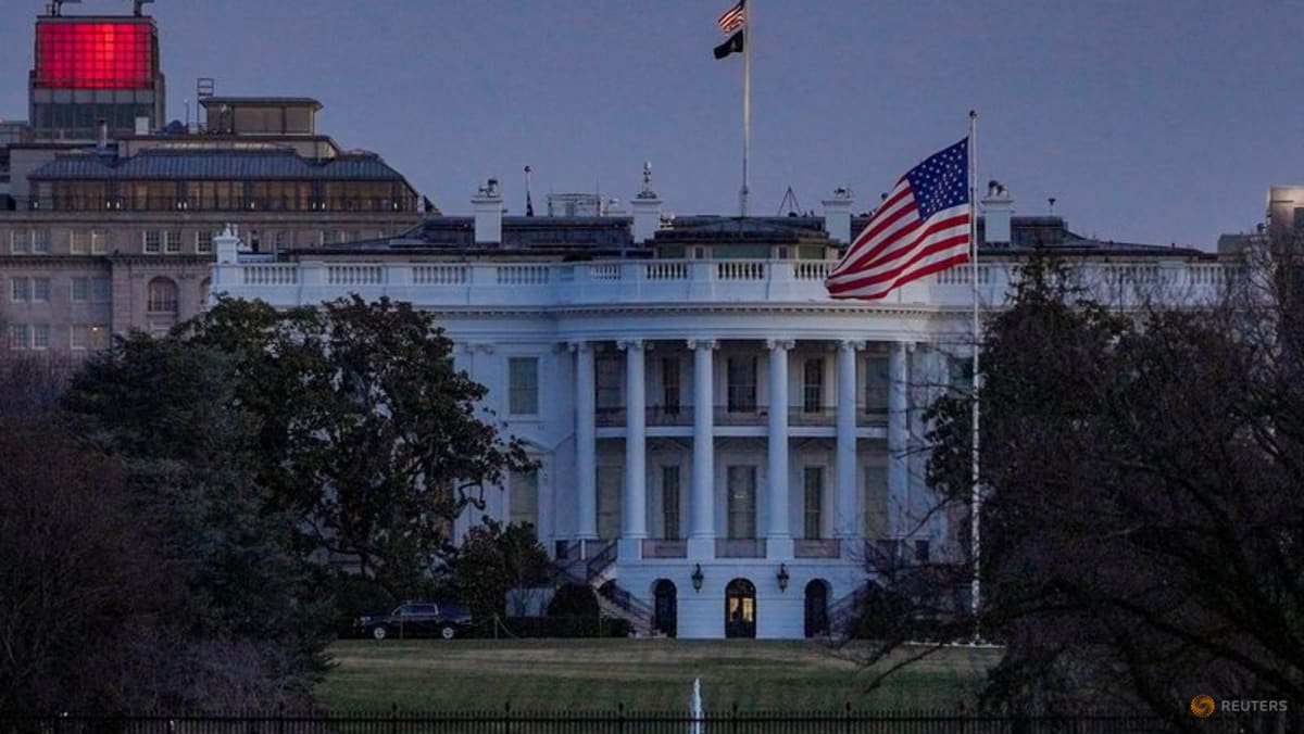 Large police presence around White House after reports of shots fired: Report
