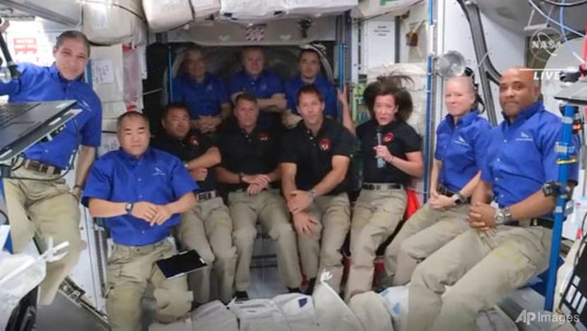 Biggest space station crowd in decade after SpaceX arrival