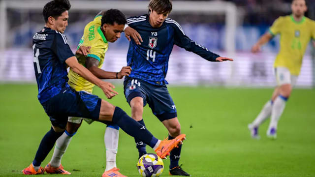 国际足球友谊赛：日本逆转战胜巴西队