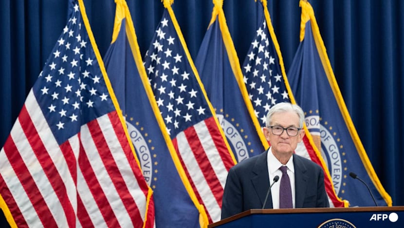 Fed's Powell dodges questions on his future, but has advice for his successor