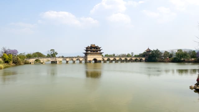 【城市呼吸｜沈斯涵】于他，建水就是世界