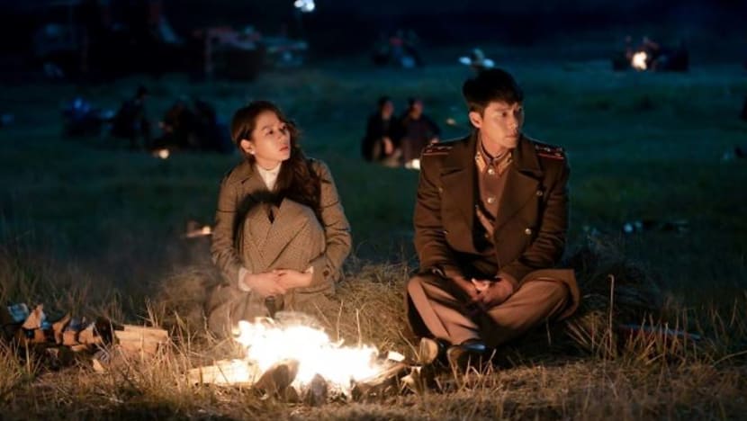 Romansa di fiksi vs dunia nyata? Ini alasan perempuan ingin jatuh cinta seperti di film-film Romansa di fiksi vs dunia nyata? Ini alasan perempuan ingin jatuh cinta seperti di film-film