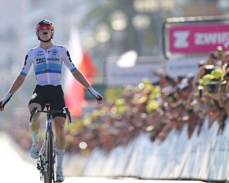 Vollering wins stage eight, takes Tour de France Femmes overall lead