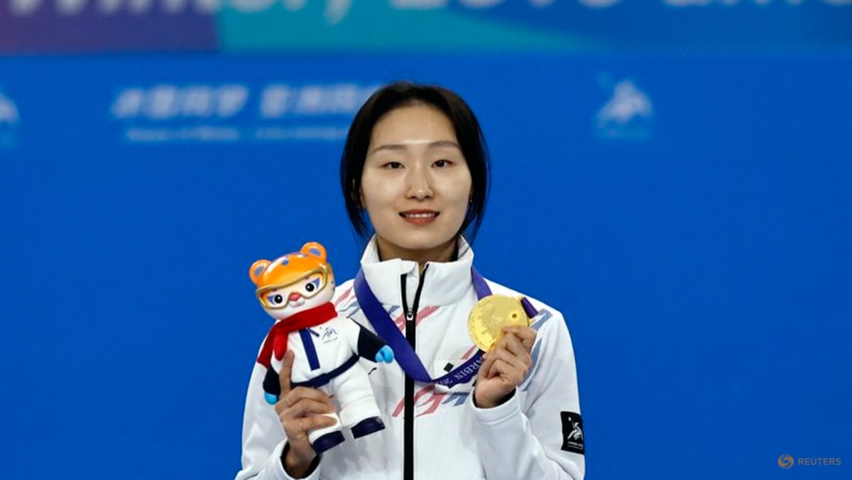 Speed skating-South Korea's Choi to end international career after 2026-27 season