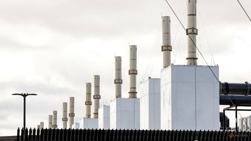 Investors press Amazon, Microsoft and Google on water, power use in US data centers