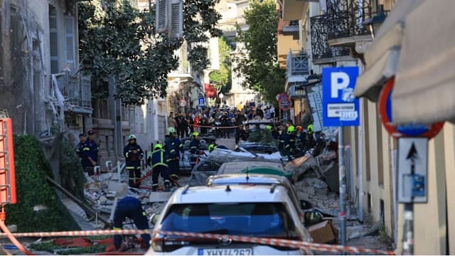 雅典旅游区住宅爆炸坍塌 三人受伤多栋商铺受损
