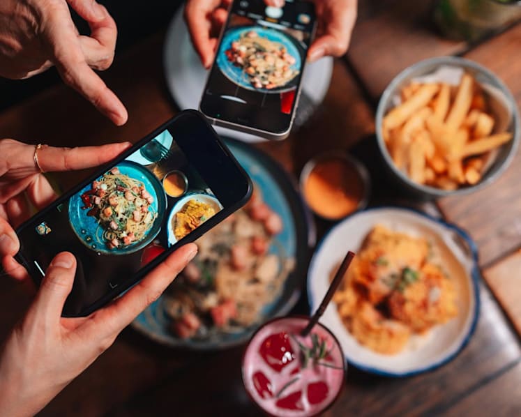 How to choose a restaurant when you’re travelling