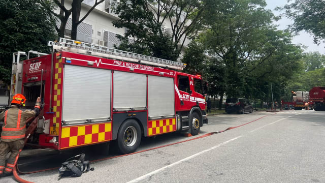 加基武吉工业区一单位失火  两人送院