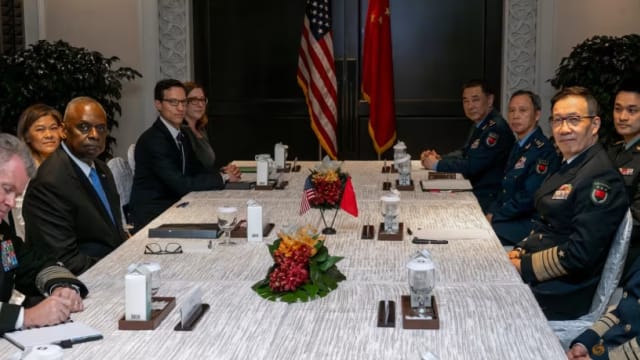 中美防长在我国正式会晤 中方：会谈具建设性