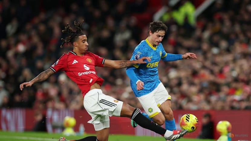 Man United held to 1-1 draw by struggling Wolves