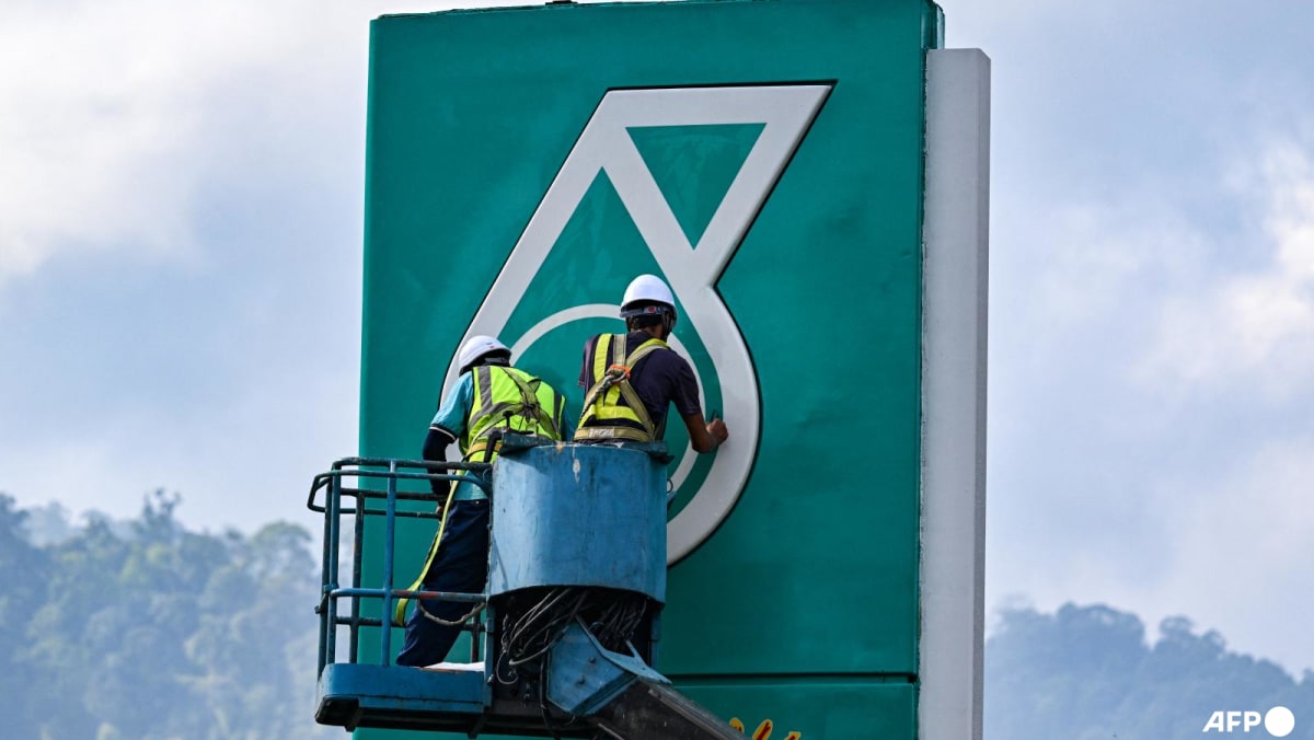 Malaysia's Petronas accused of breaching Sarawak state law, media says - Channel News Asia (Picture 1)