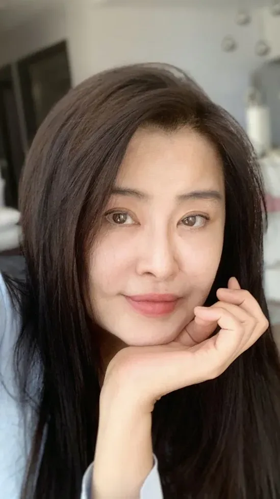 加拿大开设艾灸馆，王祖贤被爆低薪压榨员工！