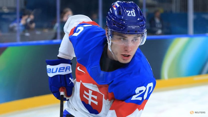 Ice hockey-Slafkovsky eager for Santagiulia return despite home-game feel for Slovakia at smaller venue