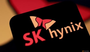 SK Hynix considering 0.5% fee payout in ADR offering, Bloomberg News reports