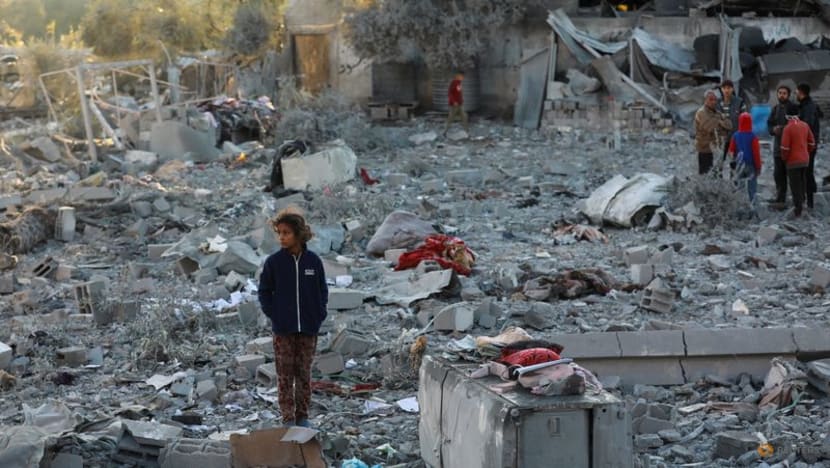 Israeli air strikes ramp up Gaza death toll amid new truce push