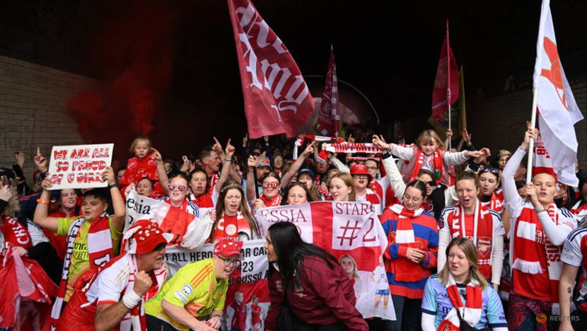 Lyon edge Arsenal 2-1 in first leg of women's Champions League semis