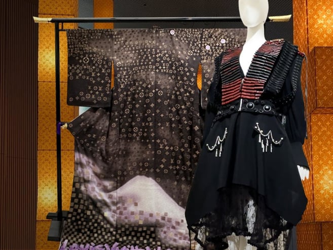  Louis Vuitton's Visionary Journeys exhibition in Osaka has over 1,000 objects on display