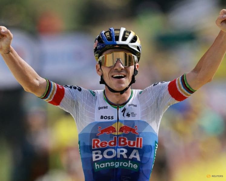 Evenepoel eyes time trial triumph to cement runner-up spot