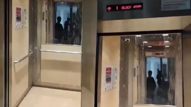 淡滨尼组屋电梯变“水帘洞” 民众：两电梯皆停用