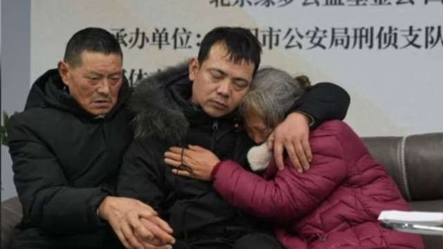还记得家乡蜂蜜的味道 被拐男童35年后重逢养蜂双亲