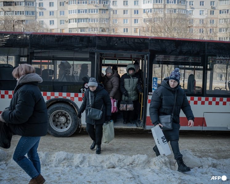 Four years of war: Ukrainians endure another winter hardship as peace talks stall